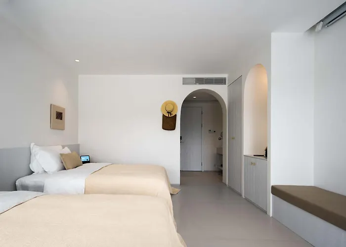 Deluxe Twin Room